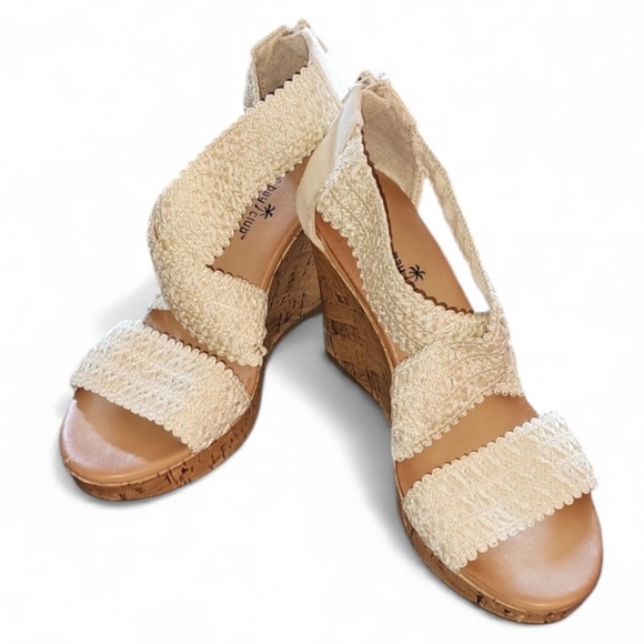 Montego Bay Club Shoes - Montego Bay Club Tally beige woven wedge sandal Size 9.5